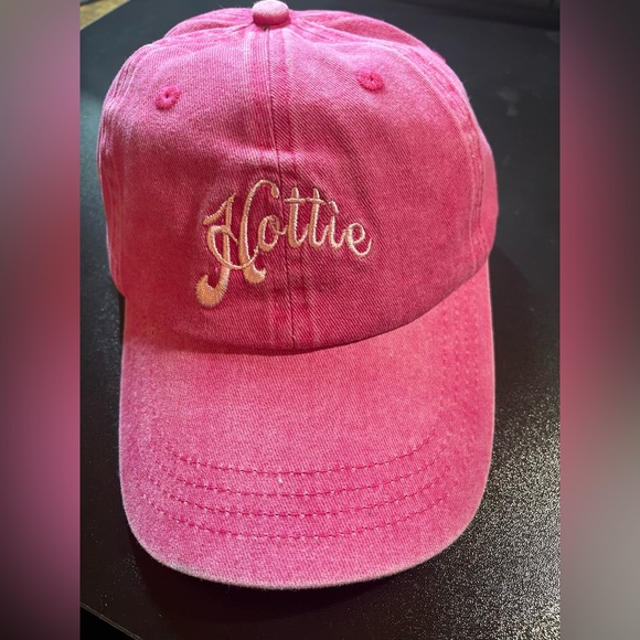 “HOTTIE” Baseball Cap one-size adjustable - Picture 2 of 3